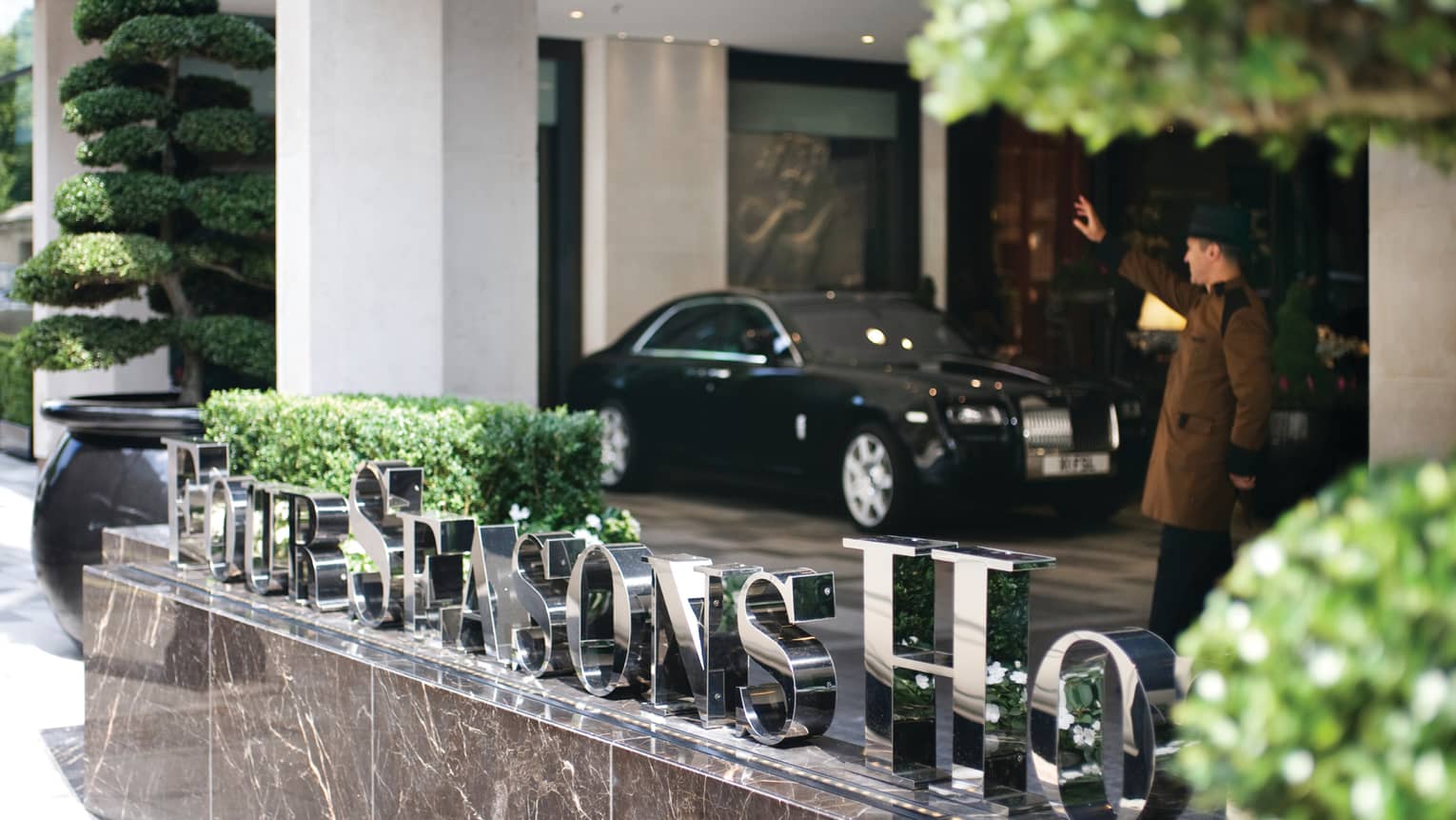 Four Seasons Hotel London Case Study - WM | Wetroom Materials