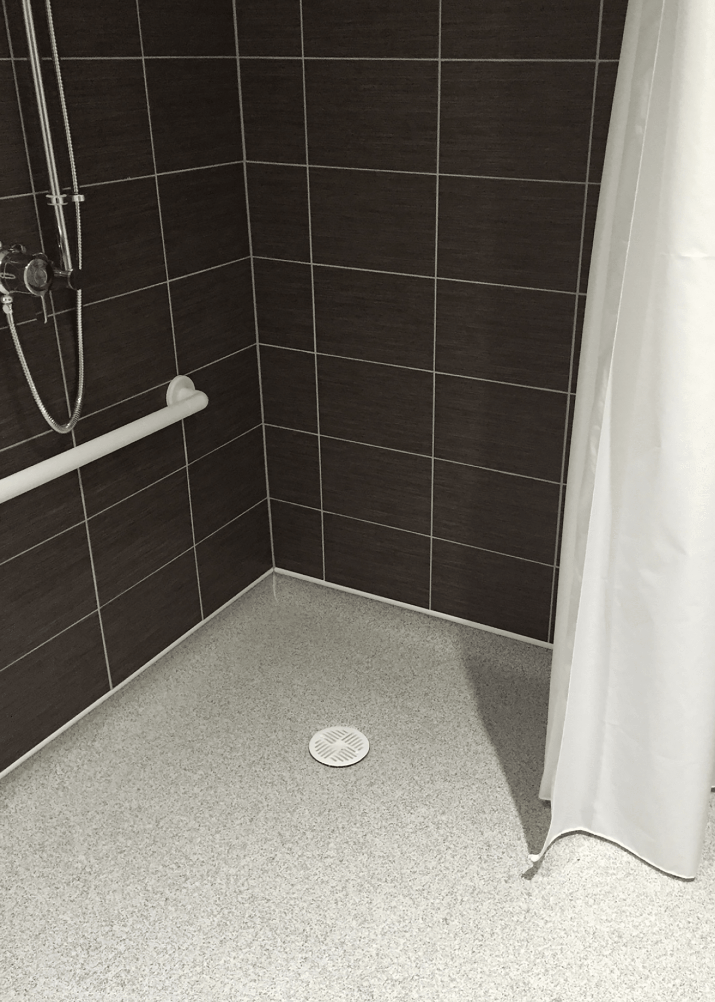 SharpDrain Pro Vinyl Circle Wet Room Drain - WM | Wetroom Materials