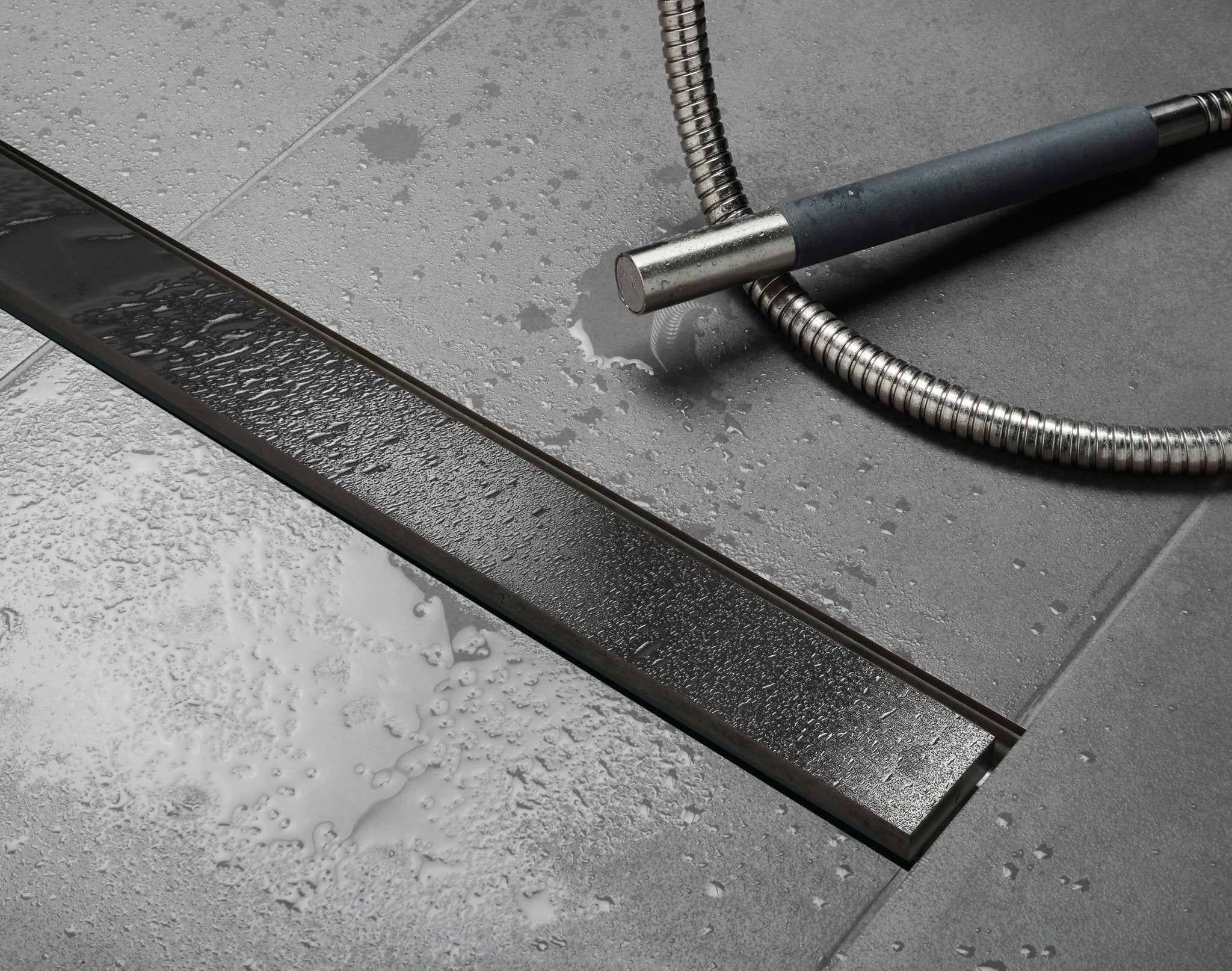 Unidrain® Centre Floor Linear Drain - Highline Panel Black - WM | Wetroom Materials