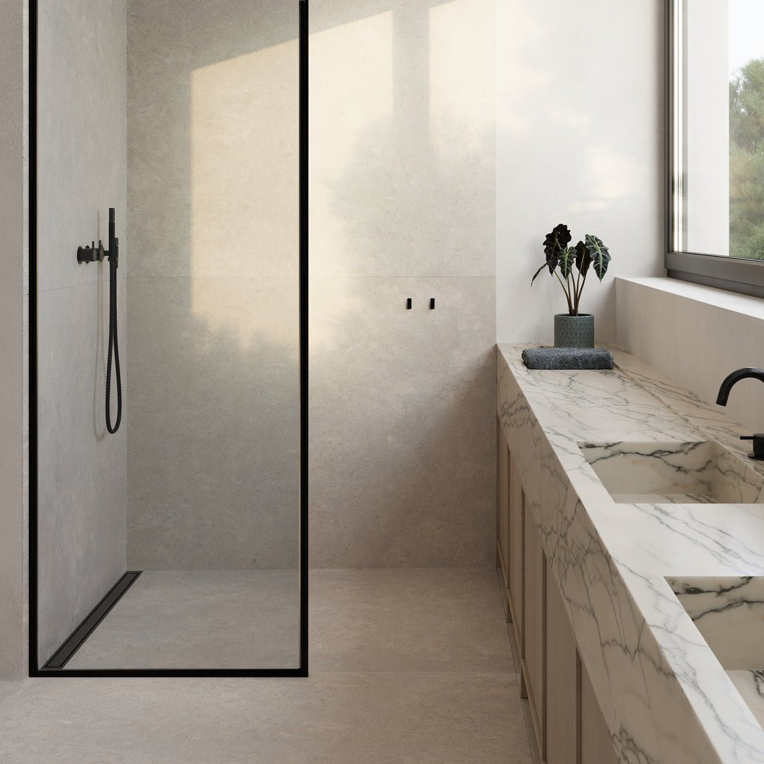 Unislope® 1K Elegance Linear Drain Wet Room Kit | Highline Panel Black without frame - WM | Wetroom Materials